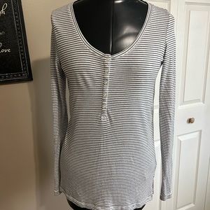 Women’s Banana Republic Long Sleeve Shirt Size XS